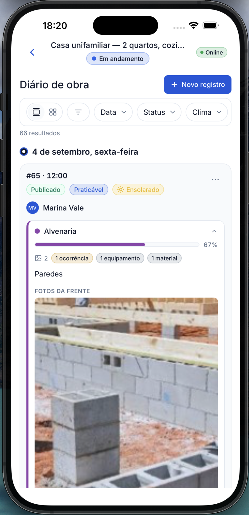 Diário de obra no aplicativo KonstruLog com registro publicado, clima e fotos da frente de serviço
